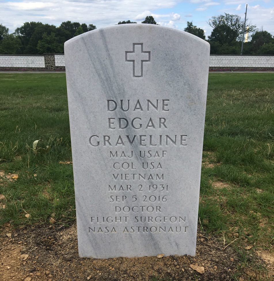 Dr Duane Graveline - Headstone